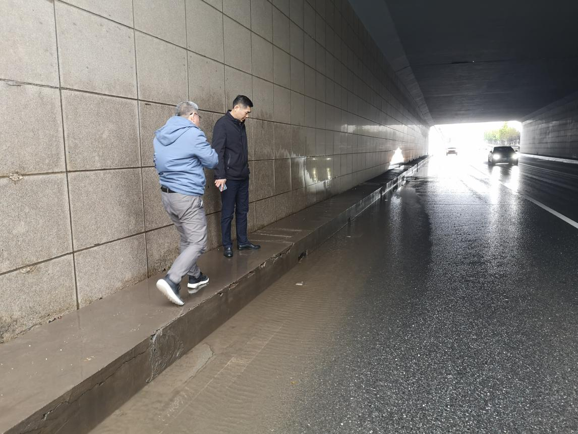 城建公司开展防汛排涝事情监视检查_庄闲游戏
