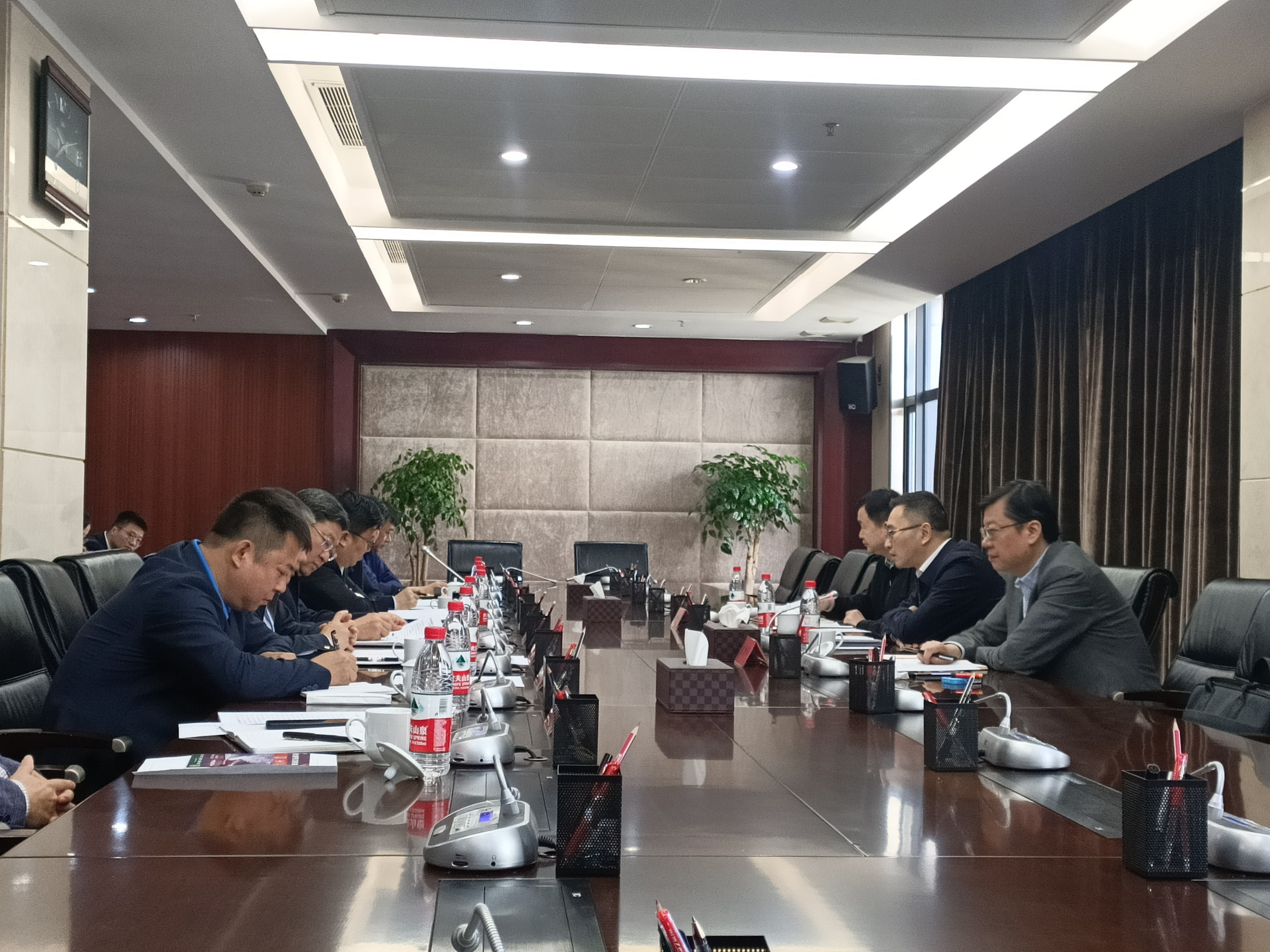 副市长赵捷赴市庄闲游戏集团开展党的二十大精神宣讲并调研企业谋划生长情形_庄闲游戏
