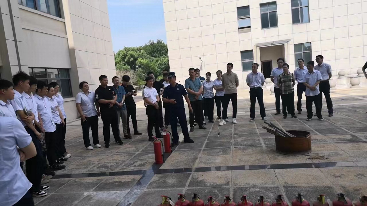 人人讲清静  个个会应急 --高速公司开展“清静生产月”系列运动_庄闲游戏