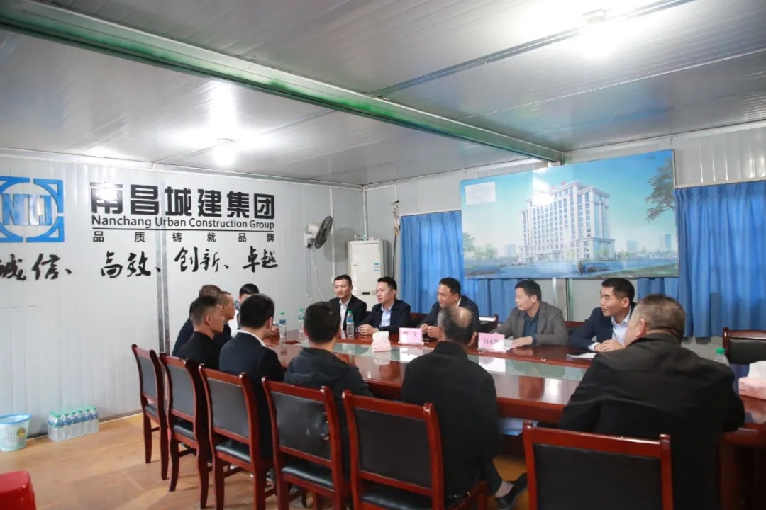 南昌城投集团人武部开展传承武士精神，，做集团建设生长的“排头兵”座谈会